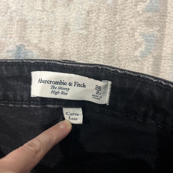 Abercrombie & Fitch Women's The Skinny High Rise Curve Black Slit Jeans 26 2R - Picture 6 of 15